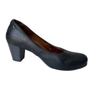 Wanda Panda Black Leather 2.5” Stacked Heel Comfort Shoe Women's Size 40